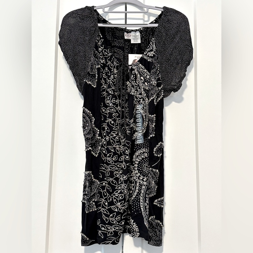 Bila Black Puffed Short Sleeve Sparkle Beaded Stretchy Blouse (NWT)